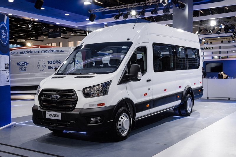 Tres Ford Transit en Fenatran