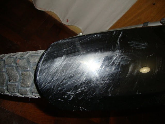 2019-10-10-para-quitar-los-rayones-en-la-moto-01