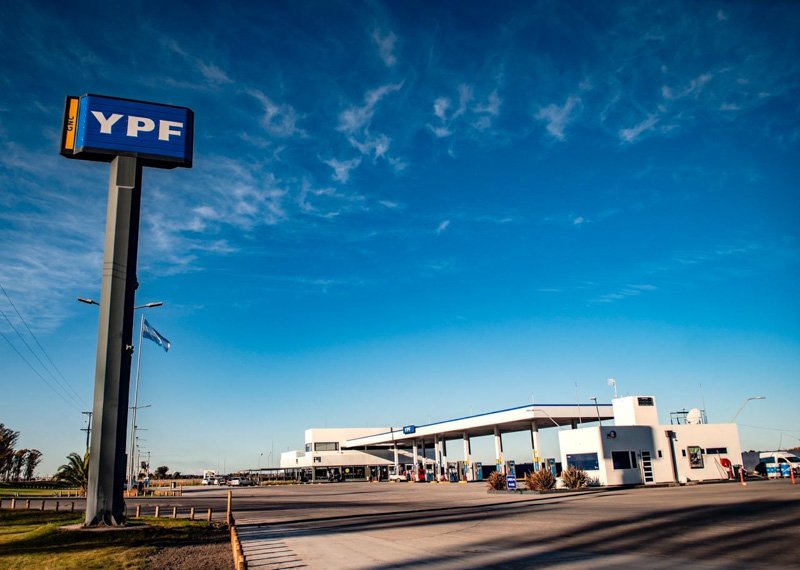 Massa se reunió con el presidente de YPF