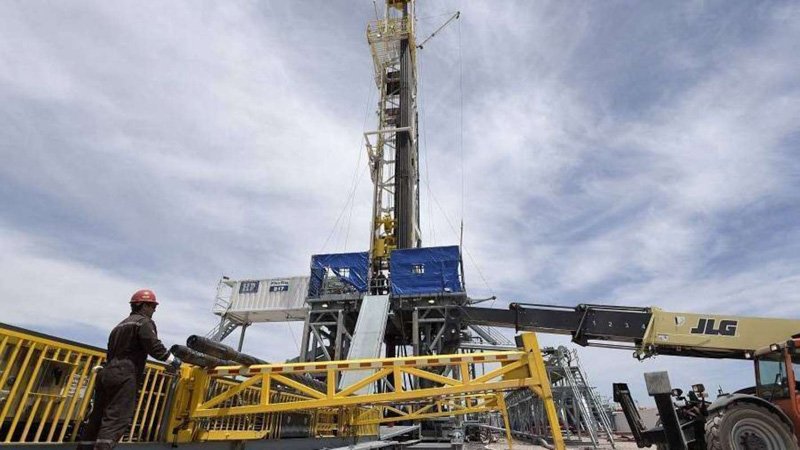 YPF y Petronas