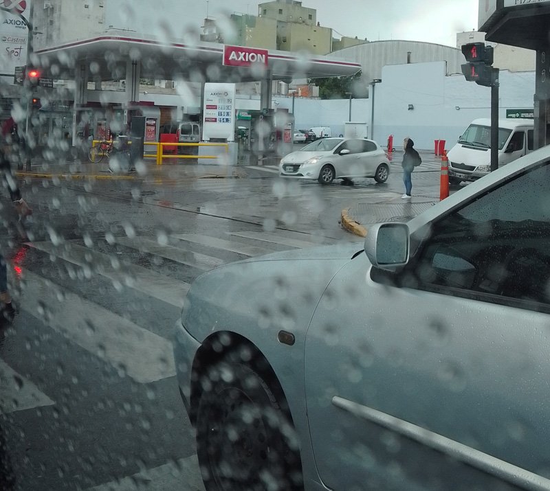 ¿Conviene o no lavar el motor del auto?