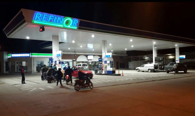 Conflicto con Refinor