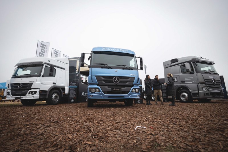 Camiones Mercedes-Benz en Agroactiva