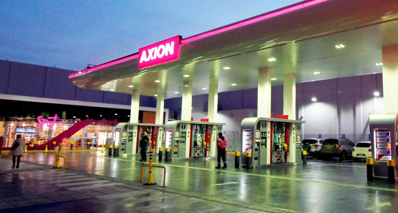 Postergan la suba del impuesto a los combustibles