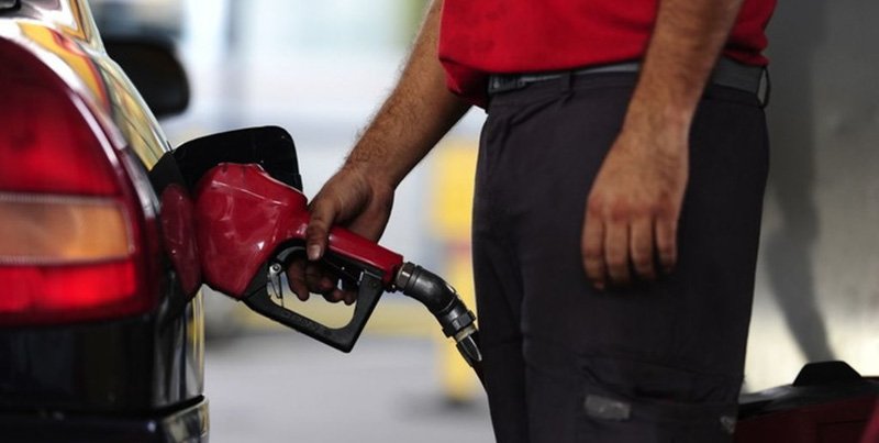 Impuestos que se pagan cada vez que se carga nafta