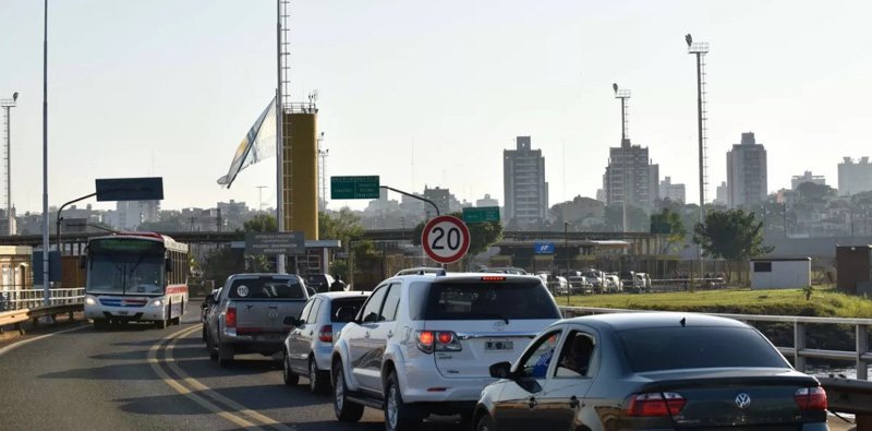 Estaciones de Servicio fronterizas saturadas de extranjeros