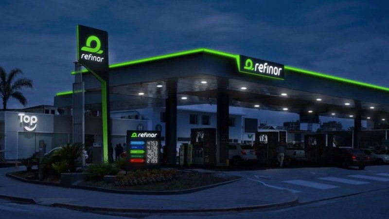 Advertencia de Estaciones de Servicio Refinor