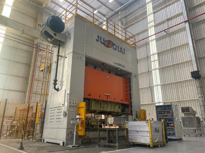 Nissan produce 15 millones de autopartes en Resende