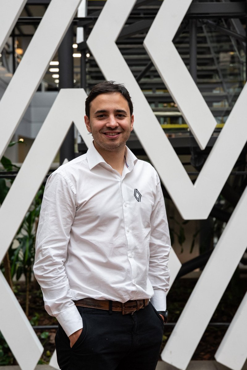 Renault se renueva en la postventa