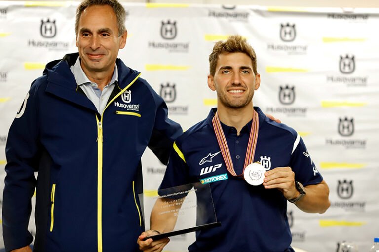 Husqvarna: Reconocimiento a Luciano Benavides