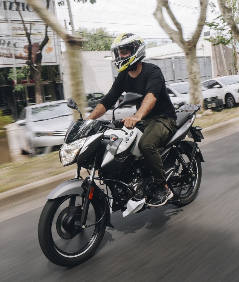 Bajaj celebra un histórico récord de ventas en el 2023