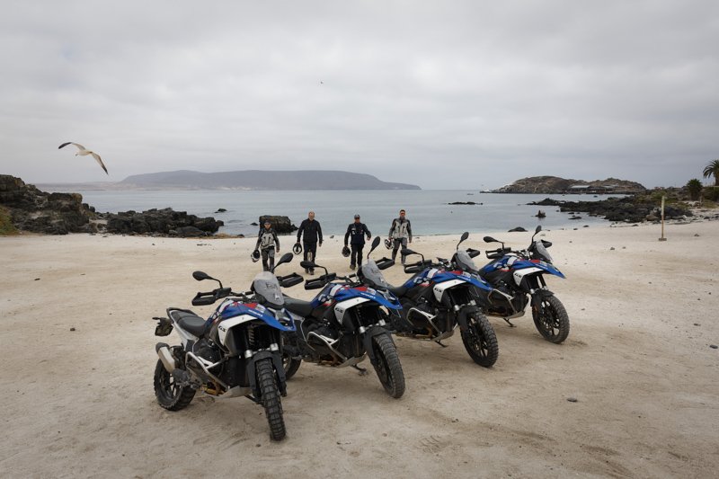 BMW R 1300 GS, en la cima del volcán más alto del mundo