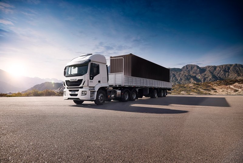 El Trakker Hi-Land 6×4 y el Stralis Hi-Road 6×4
