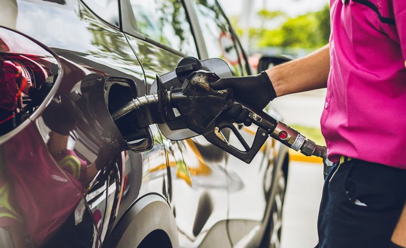 Desplome de Ventas de Combustibles