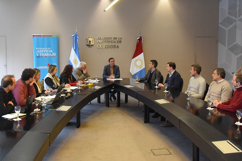 Prácticas laborales responsables en industria automotriz