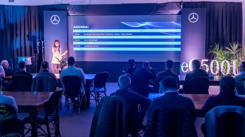 Diálogos de movilidad sustentable de Mercedes-Benz