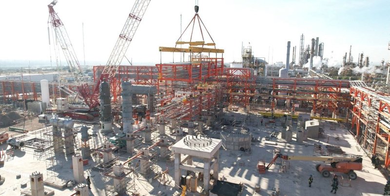 YPF moderniza plantas para mejorar combustibles