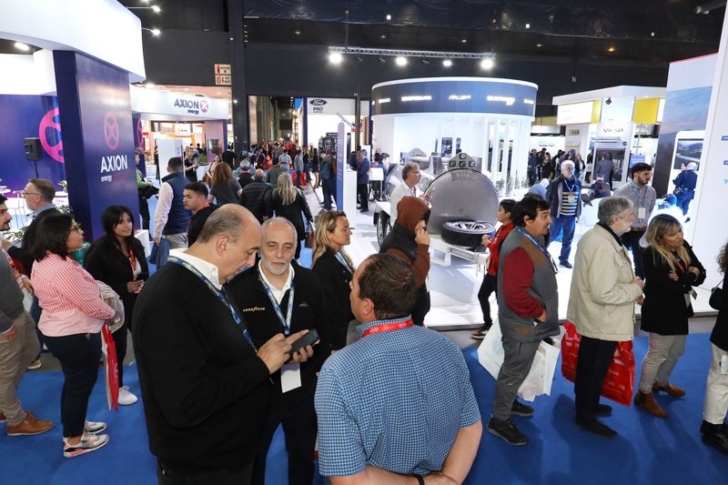 FADEEAC y FPT: Innovación y Capacitación en Expo 2024