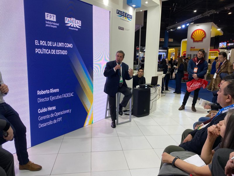 FADEEAC y FPT: Innovación y Capacitación en Expo 2024