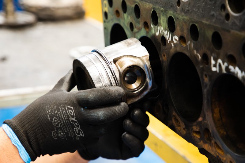 Mercedes-Benz Camiones y Buses entregó 8000 piezas Reman