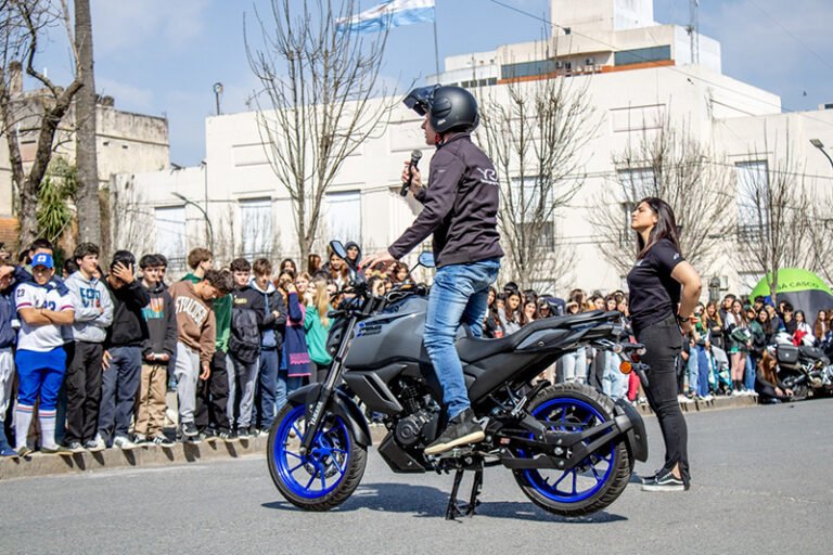 Yamaha promueve la seguridad vial en Dolores, Buenos Aires