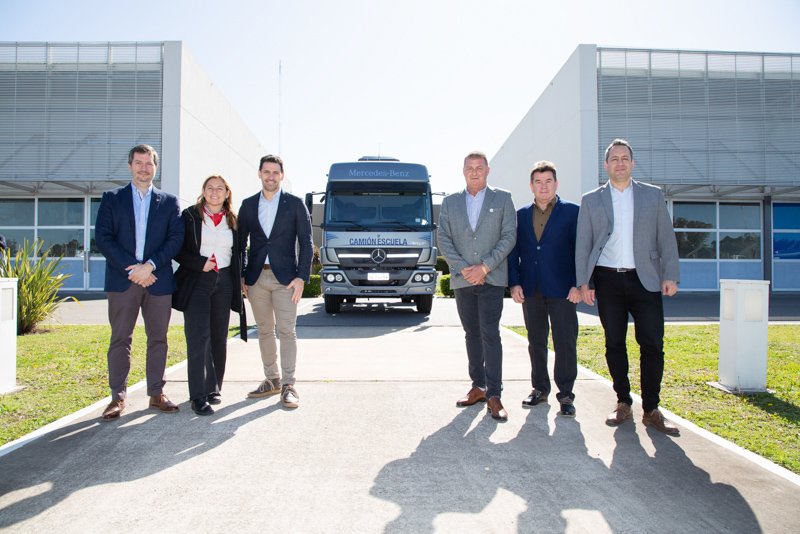 Un nuevo camión para capacitaciones en FPT