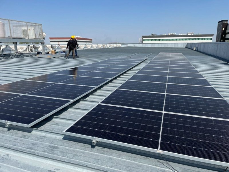 Ahorro energético solar para Estaciones de Servicio