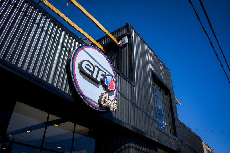 ELF inaugura su primer centro integral para motos