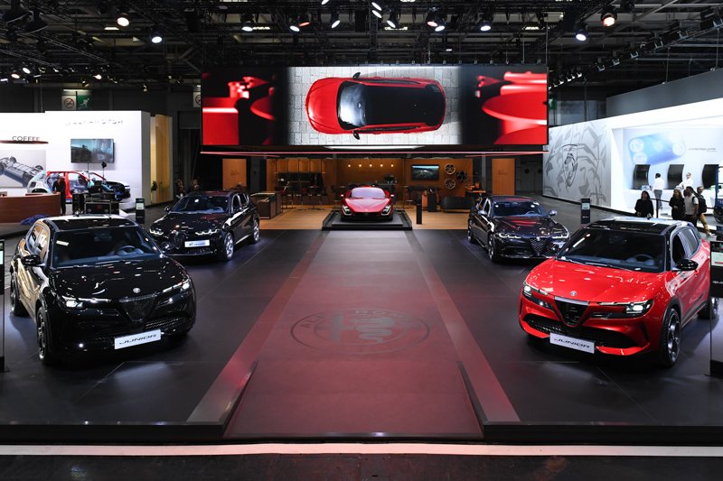 Innovaciones eléctricas en el Salón del Automóvil 2024