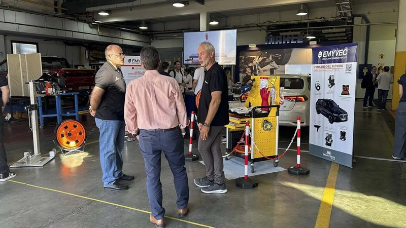 Emyvec Participó en la 2da Expo Reparación Automotriz