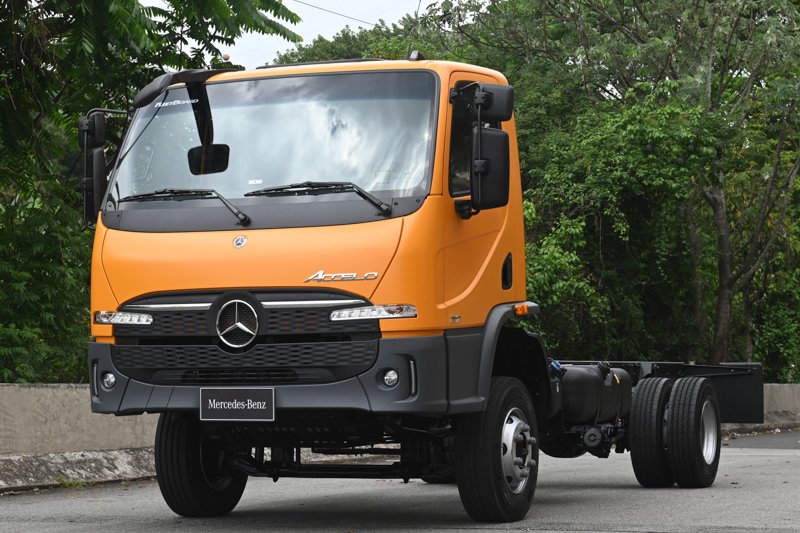 Mercedes-Benz Camiones y Buses en Fenatran 2024