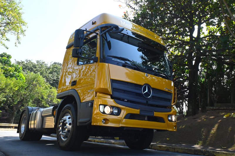 Mercedes-Benz Camiones y Buses en Fenatran 2024