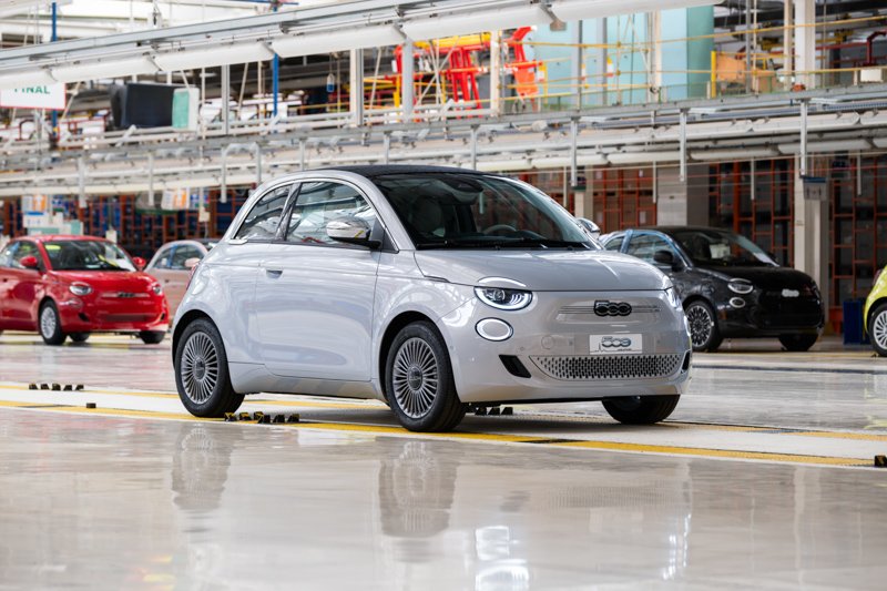 Fiat lanza los modelos 500 y 600 eléctricos
