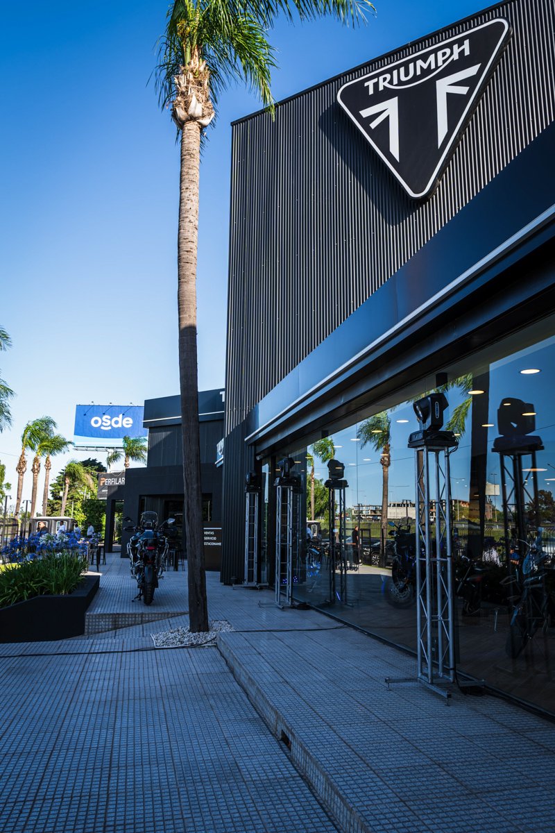 Triumph abre un concesionario en Pilar