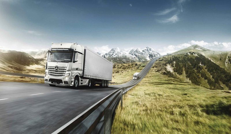 Mercedes-Benz Compañía Financiera celebra su 25° aniversario