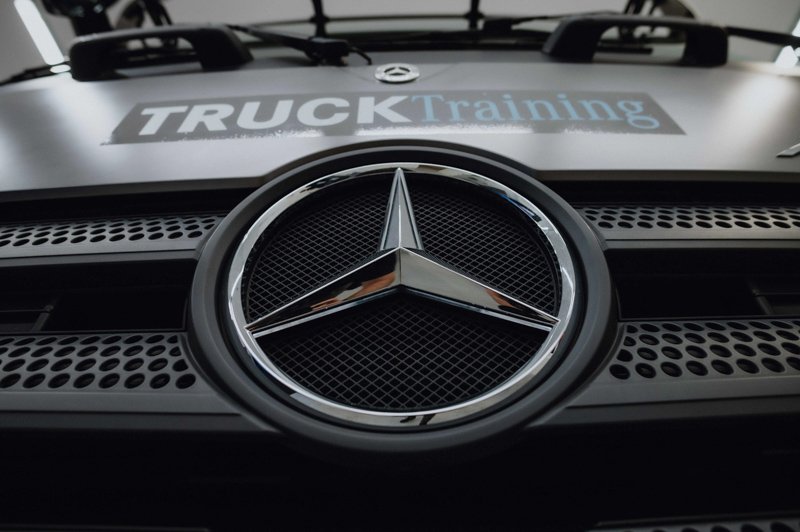 Mercedes-Benz celebra el Día del Camionero con acción