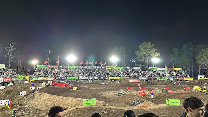 ELF: La pasión por las motos en el verano 2025