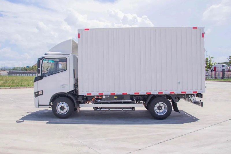 Farizon presenta nuevos vehículos eléctricos en Uruguay