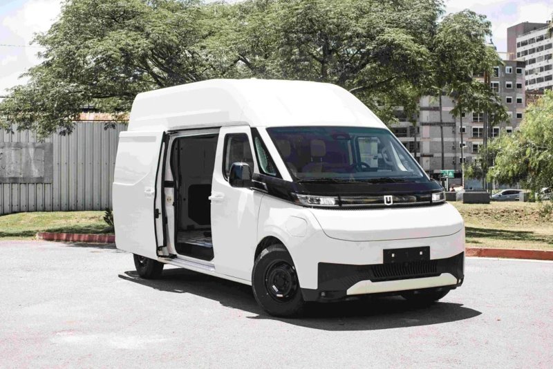 Farizon presenta nuevos vehículos eléctricos en Uruguay