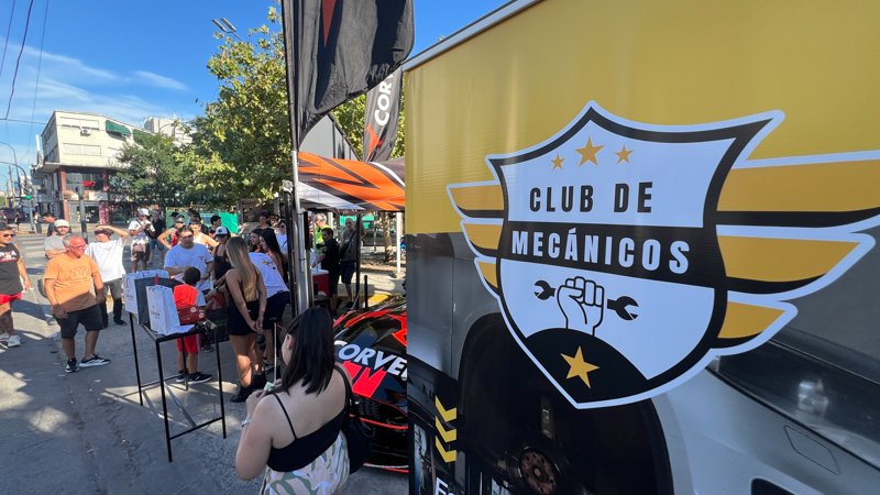 Lanzamiento oficial del Club de Mecánicos en Warnes