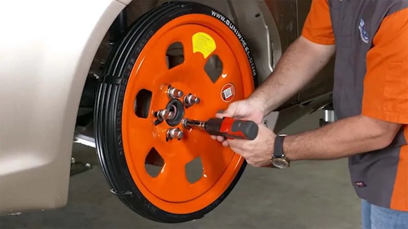 La Rueda Universal Guniwheel de Martech Car