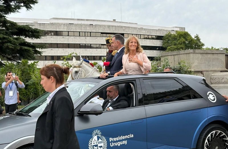 Un vehículo eléctrico en la asunción presidencial