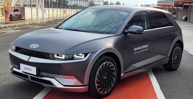 Un vehículo eléctrico en la asunción presidencial