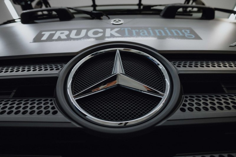 Mercedes-Benz certifica su centro de formación