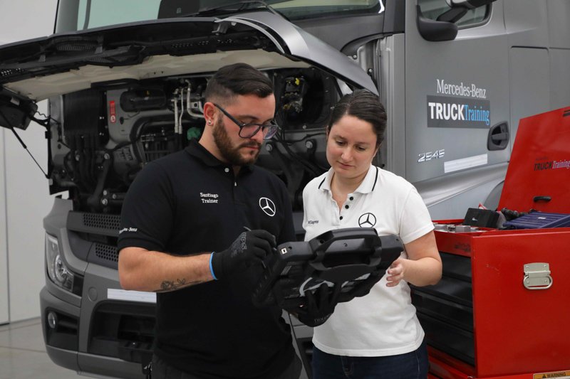 Mercedes-Benz certifica su centro de formación