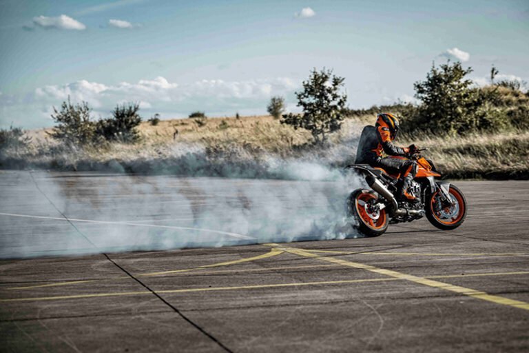 KTM lanzó en Argentina la nueva 990 DUKE