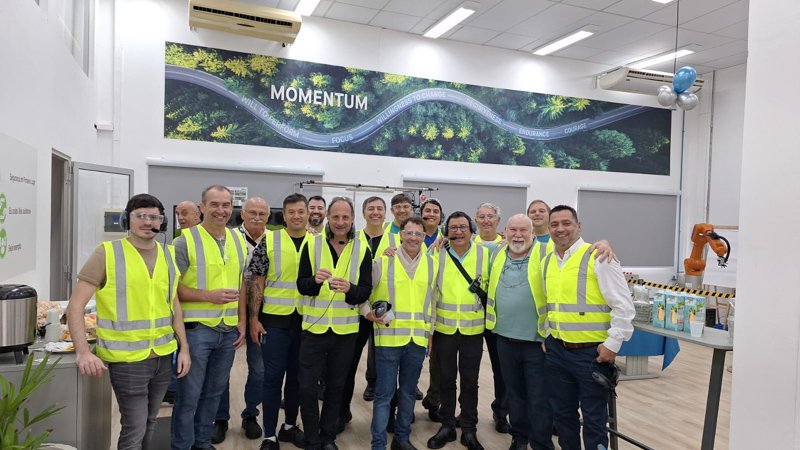 Representantes de la CRAM Bahía Blanca en Automec