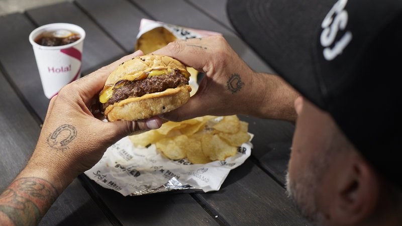 Crecen las tiendas en estaciones de servicio