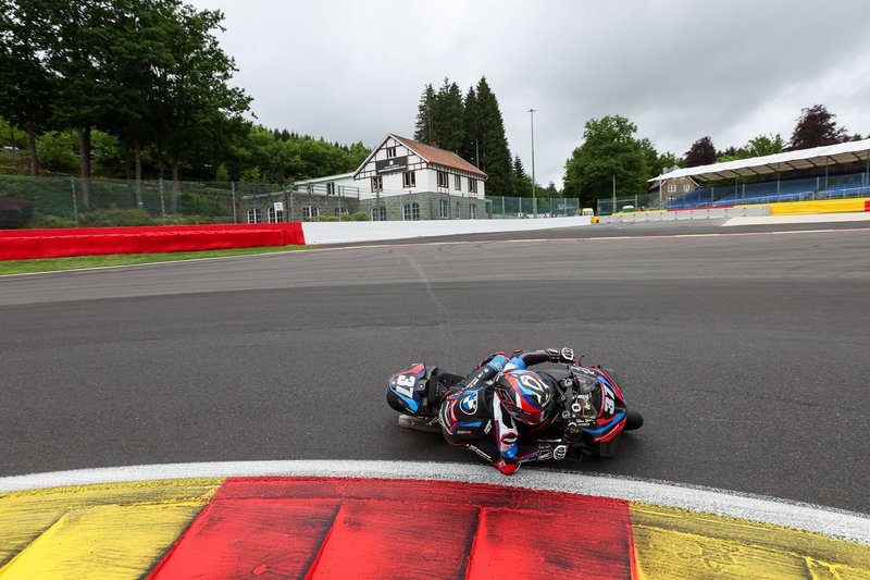 BMW logró podios en Spa y la Isla de Man