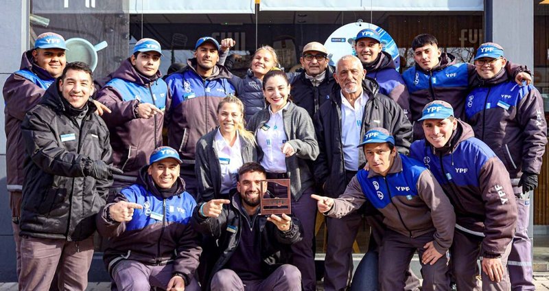 Estación YPF de Ensenada recibe premio +YPF